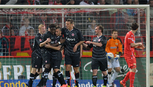  柏林赫塔客场不敌副班长，德甲传统劲旅保级形势岌岌可危